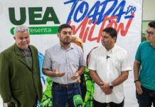 Parintins 2025: UEA estreia no festival com programa exaltando as tradições azul e vermelho