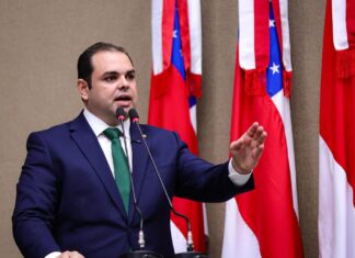 Presidente da Aleam critica ataque do prefeito às instituições e rebate ofensas pessoais