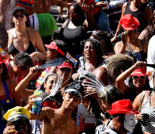 Carnaval 2026 no Rio: mais de 460 blocos para animar o fim de semana