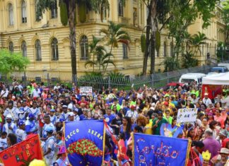 Michel Teló e Pocah agitam o Ibirapuera com sertanejo e funk neste domingo