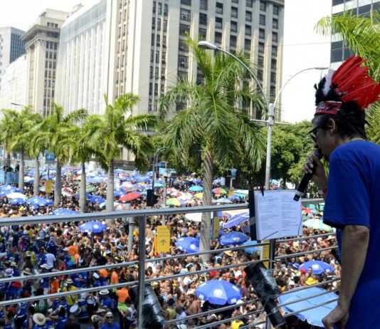 Carnaval 2026 no Rio: Monobloco e outros 461 blocos animam o último dia de folia