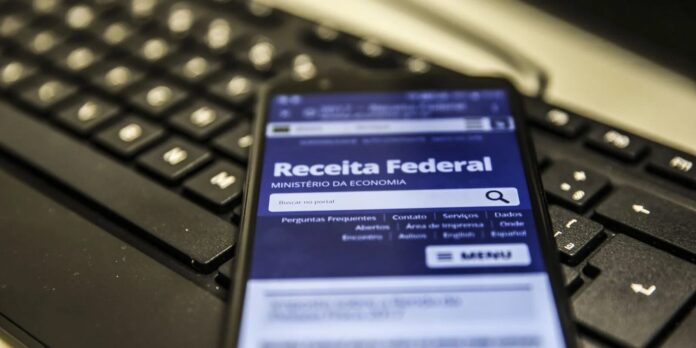 Prazo para envio de comprovantes do Imposto de Renda se encerra nesta sexta-feira