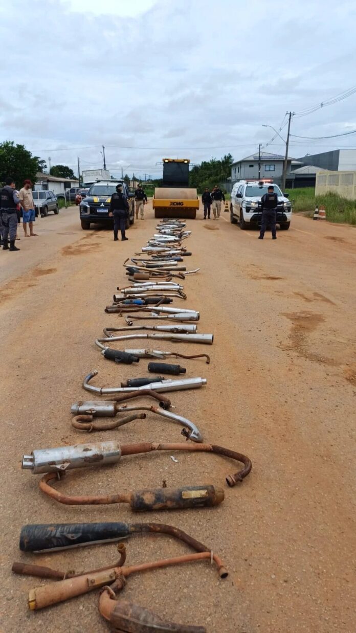 Detran-AM destrói quase 200 equipamentos de descarga livre em Humaitá