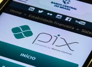 Pix por aproximação completa um ano com baixa adesão e desafios para expansão