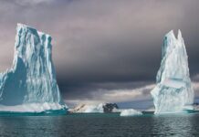 Estudo brasileiro aponta degelo acelerado nas calotas polares com impacto em cidades costeiras