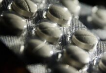 Câmara aprova PL que permite farmácias em supermercados e segue para sanção presidencial