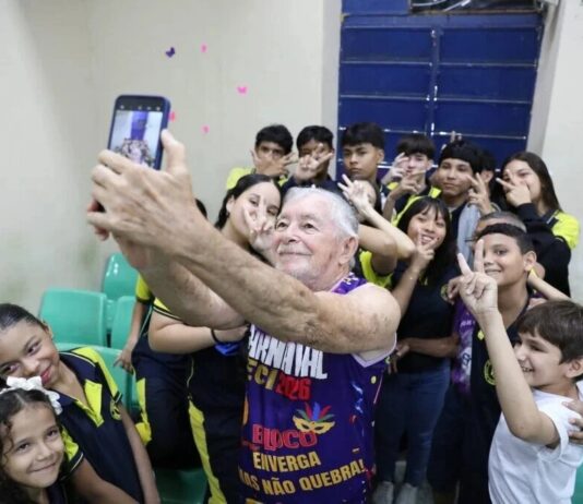 Alunos da EE Vicente Schettini debatem bullying contra idosos com Centro de Convivência Aparecida