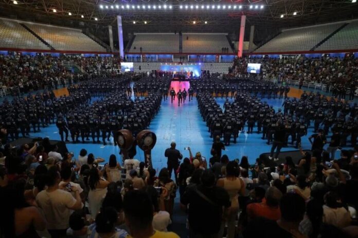 Governador Wilson Lima forma 500 novos policiais militares e reforça segurança no Amazonas