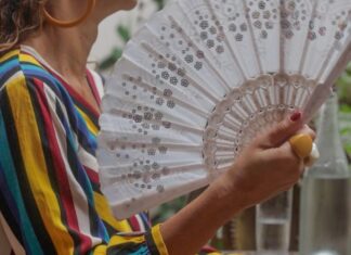 Estudo aponta necessidade de políticas públicas para apoiar mulheres na menopausa no Brasil