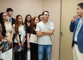 Câmara Municipal de Manaus recebe universitários em visita técnica educativa