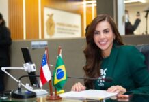 Débora Menezes visita Anori, reúne lideranças comunitárias e apresenta requerimentos para ampliar serviços de cidadania, educação e assistência no município
