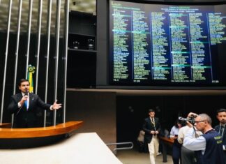 “O governo Lula está brincando com a vida de milhões de brasileiros”, denuncia Capitão Alberto Neto após redução de fiscalização na ANAC”