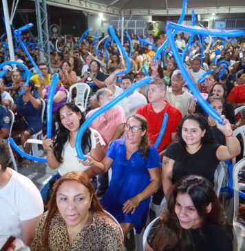 Roberto Cidade defende renovação política em evento de lançamento das pré-candidaturas de Carlinhos e Saimon Bessa