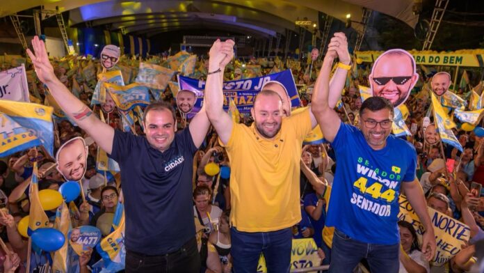 Roberto Cidade participa de ato que confirma Fausto Júnior na disputa à reeleição para deputado federal