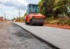 Roberto Cidade acompanha o andamento das obras de pavimentação em Autazes