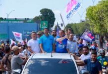 Em Manacapuru, Roberto Cidade mobiliza mais de quatro mil apoiadores na manhã do primeiro dia de campanha