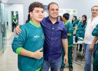 Roberto Cidade reforça aposta em tecnologia e inovação durante visita à Fundação Paulo Feitoza