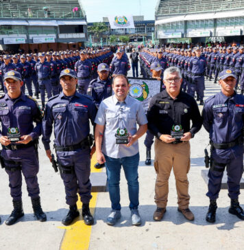 Governador Roberto Cidade acompanha incorporação de 502 novos soldados ao efetivo da Polícia Militar