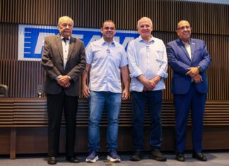Roberto Cidade defende diálogo com indústria e novas matrizes econômicas para gerar emprego e renda no Amazonas