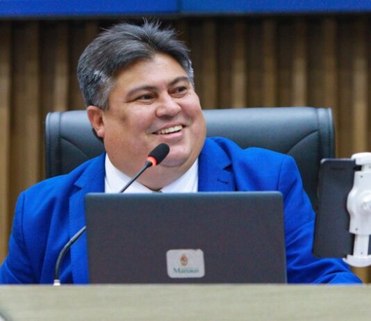 No Dia do Servidor Público, presidente David Reis parabeniza profissionais da Câmara Municipal de Manaus com homenagens e valorização